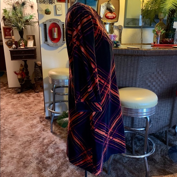 Size L adorable thin corduroy big button plaid dress - Picture 3 of 9